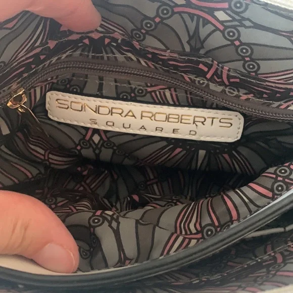 Sondra Roberts Squared straw and white leather handbag EUC - Picture 7 of 9